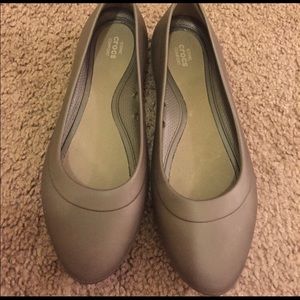 Brown pointy toe crocs flats